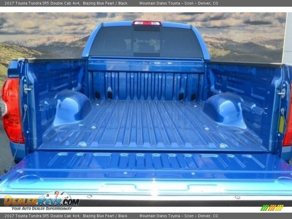 2017 Toyota Tundra SR5 Double Cab 4x4 Blazing Blue Pearl / Black Photo #8