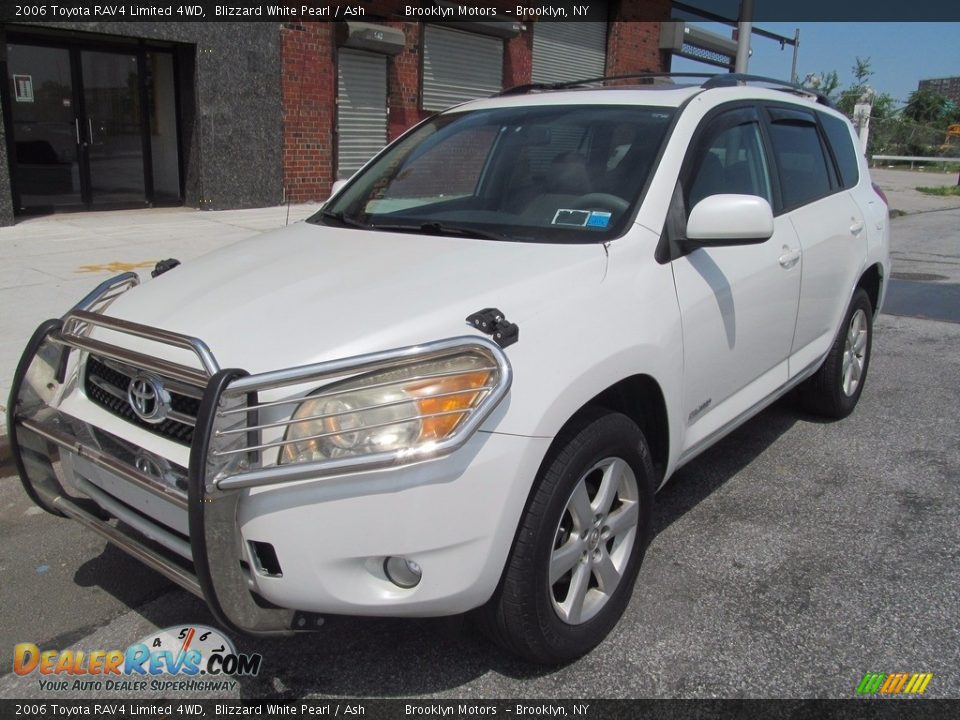 2006 Toyota RAV4 Limited 4WD Blizzard White Pearl / Ash Photo #2