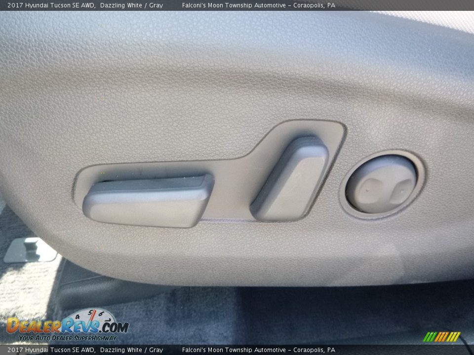 2017 Hyundai Tucson SE AWD Dazzling White / Gray Photo #13