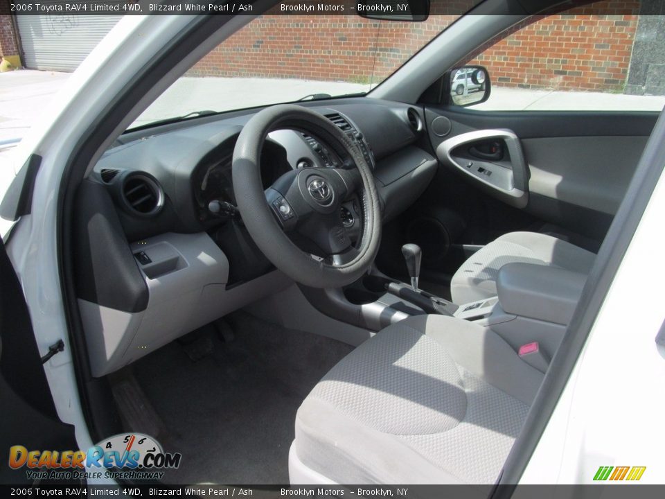 2006 Toyota RAV4 Limited 4WD Blizzard White Pearl / Ash Photo #24