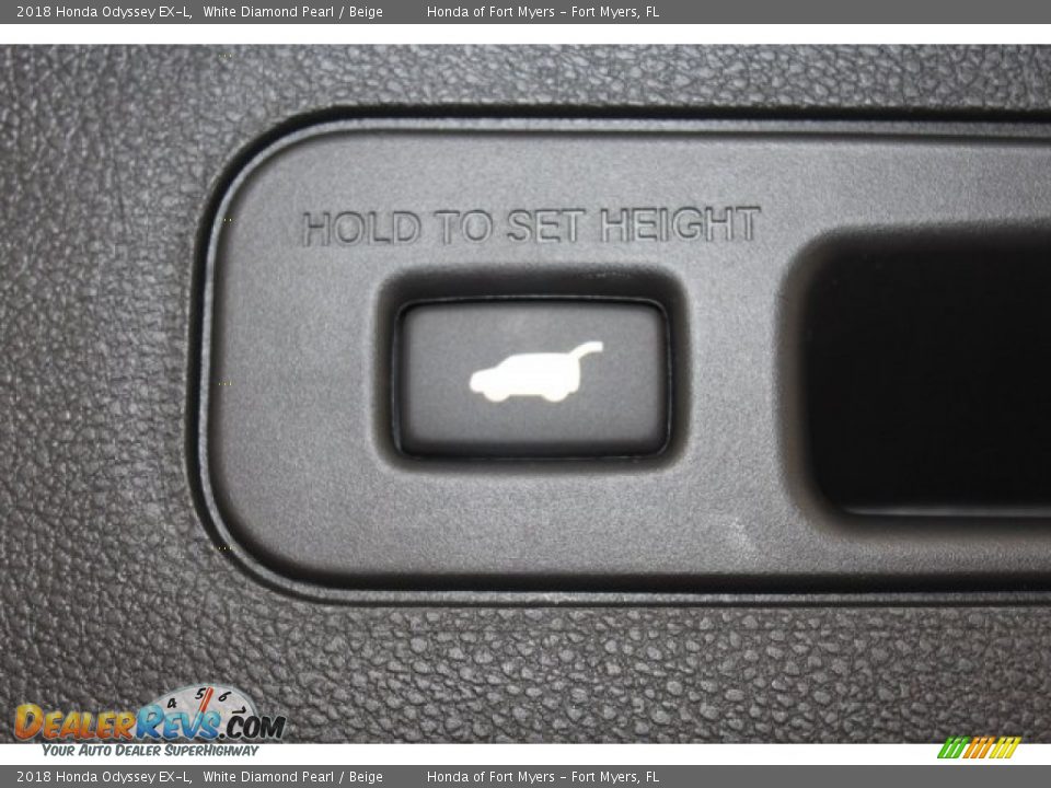 2018 Honda Odyssey EX-L White Diamond Pearl / Beige Photo #25