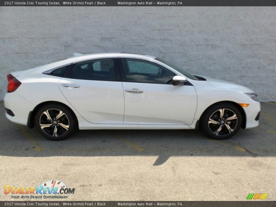 2017 Honda Civic Touring Sedan White Orchid Pearl / Black Photo #2