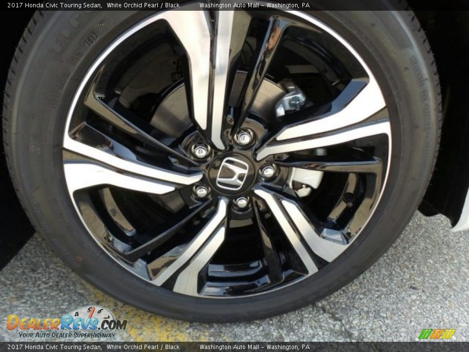 2017 Honda Civic Touring Sedan White Orchid Pearl / Black Photo #3