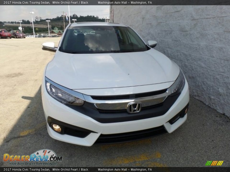 2017 Honda Civic Touring Sedan White Orchid Pearl / Black Photo #4