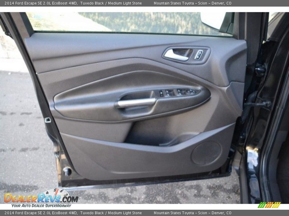 2014 Ford Escape SE 2.0L EcoBoost 4WD Tuxedo Black / Medium Light Stone Photo #24
