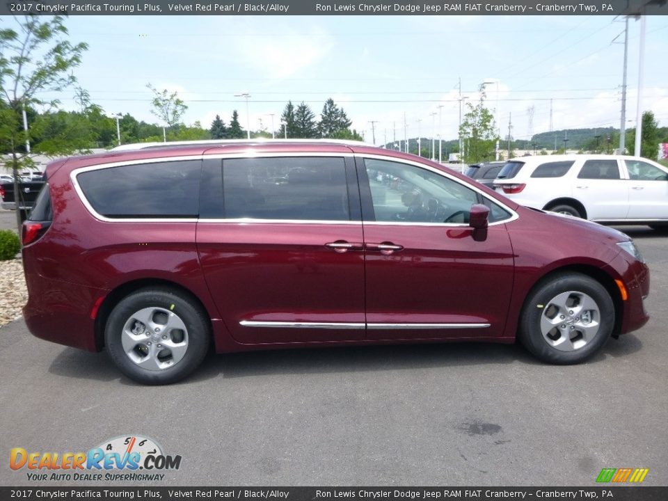 2017 Chrysler Pacifica Touring L Plus Velvet Red Pearl / Black/Alloy Photo #6