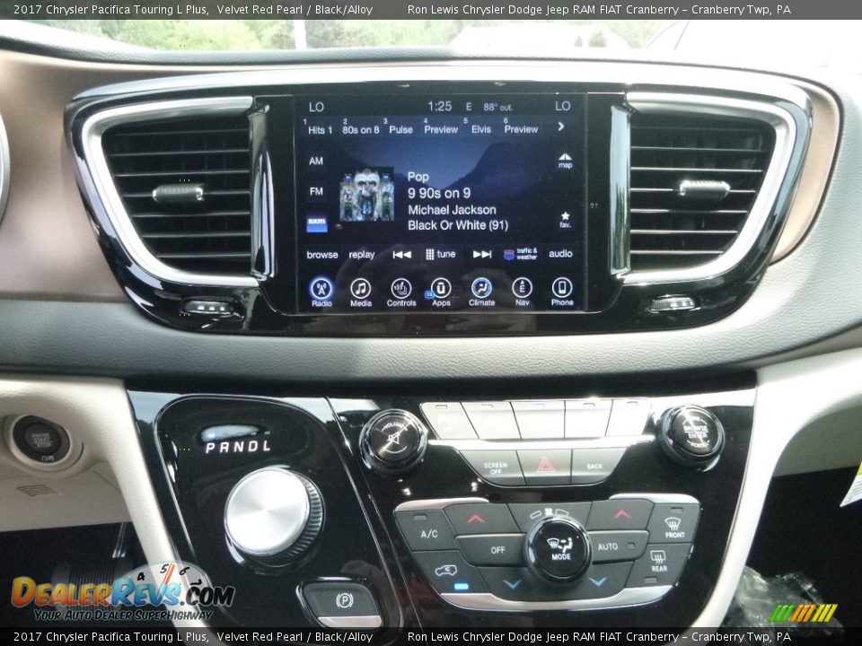 2017 Chrysler Pacifica Touring L Plus Velvet Red Pearl / Black/Alloy Photo #18