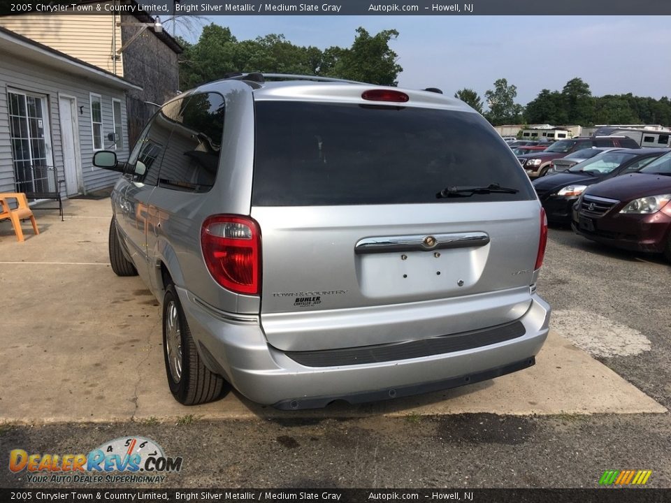 2005 Chrysler Town & Country Limited Bright Silver Metallic / Medium Slate Gray Photo #3
