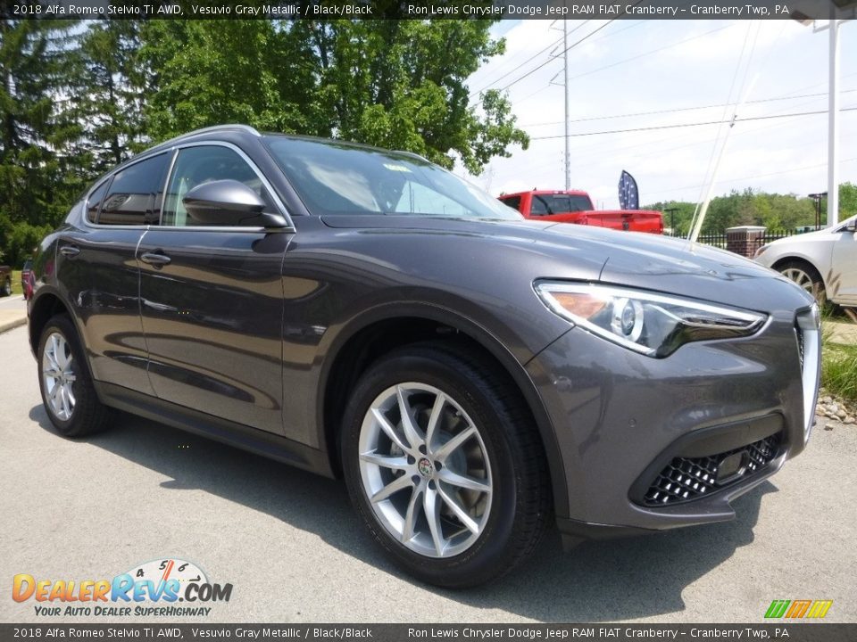 2018 Alfa Romeo Stelvio Ti AWD Vesuvio Gray Metallic / Black/Black Photo #11