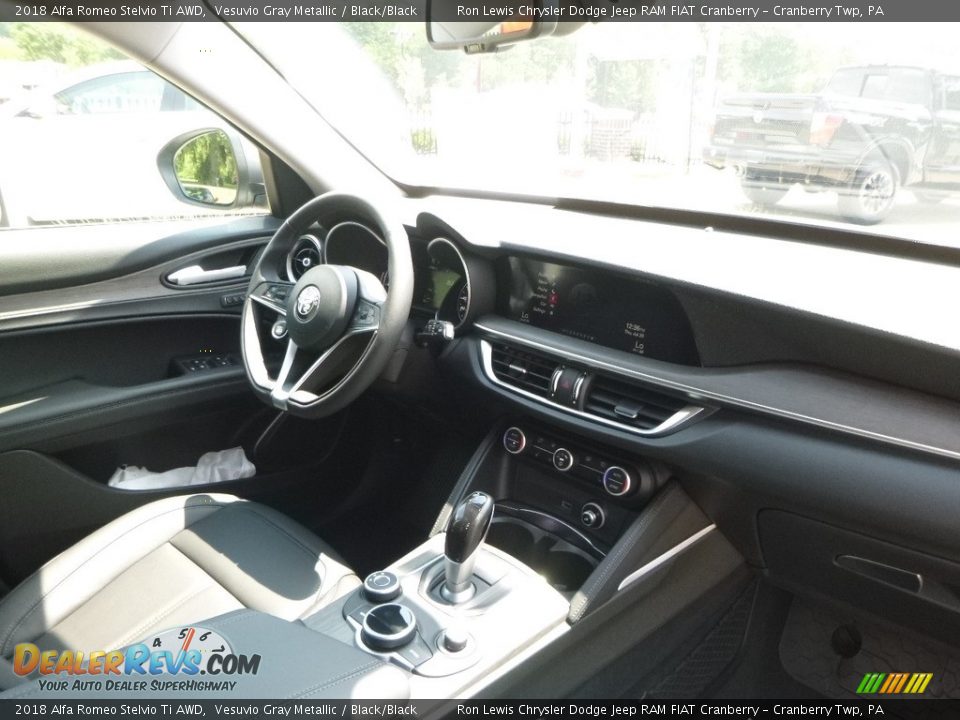 2018 Alfa Romeo Stelvio Ti AWD Vesuvio Gray Metallic / Black/Black Photo #16