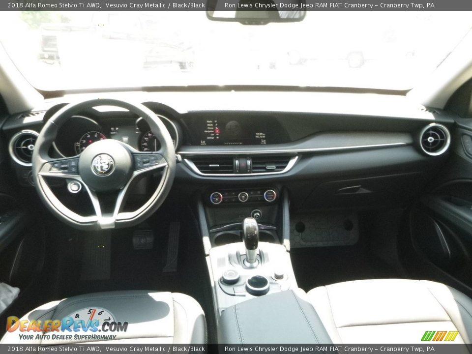 2018 Alfa Romeo Stelvio Ti AWD Vesuvio Gray Metallic / Black/Black Photo #18