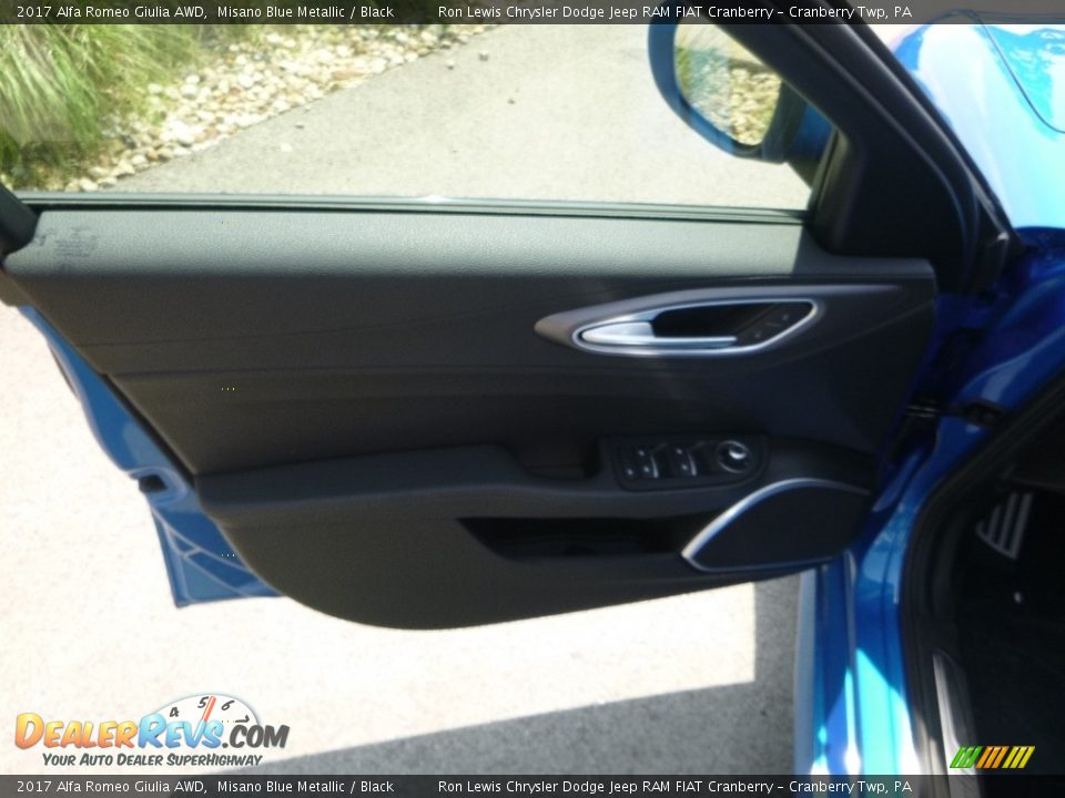 Door Panel of 2017 Alfa Romeo Giulia AWD Photo #20