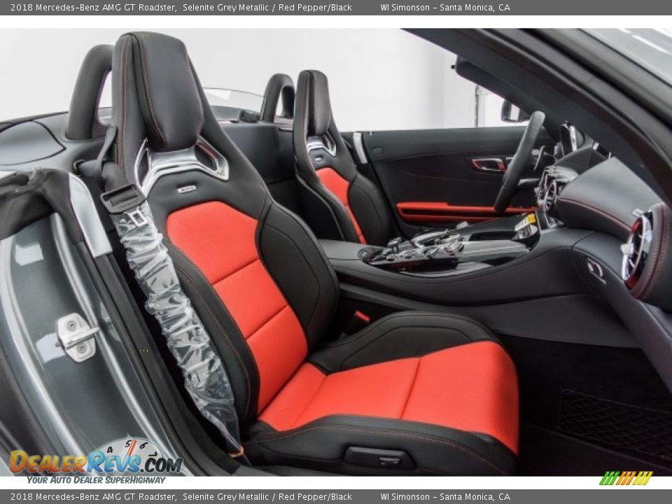 Red Pepper/Black Interior - 2018 Mercedes-Benz AMG GT Roadster Photo #2
