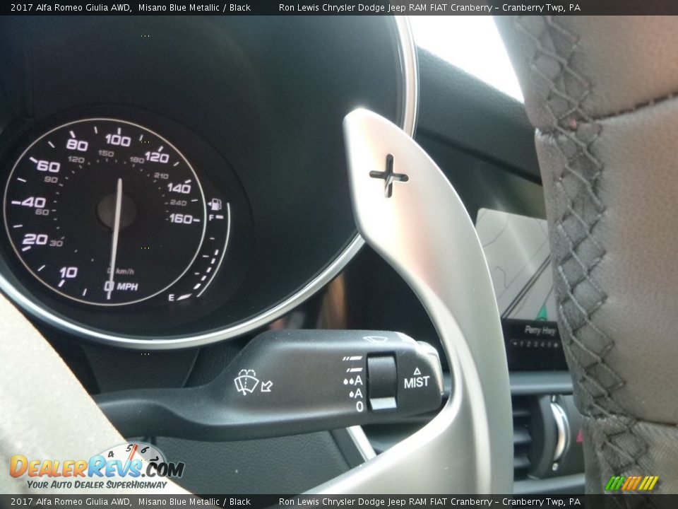 2017 Alfa Romeo Giulia AWD Shifter Photo #30