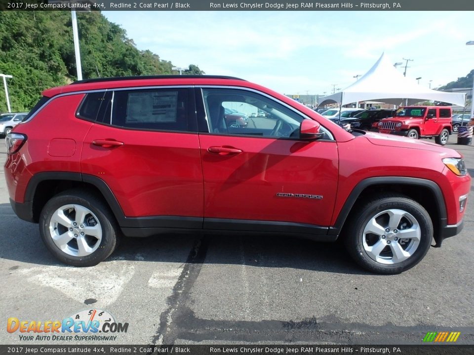 2017 Jeep Compass Latitude 4x4 Redline 2 Coat Pearl / Black Photo #8