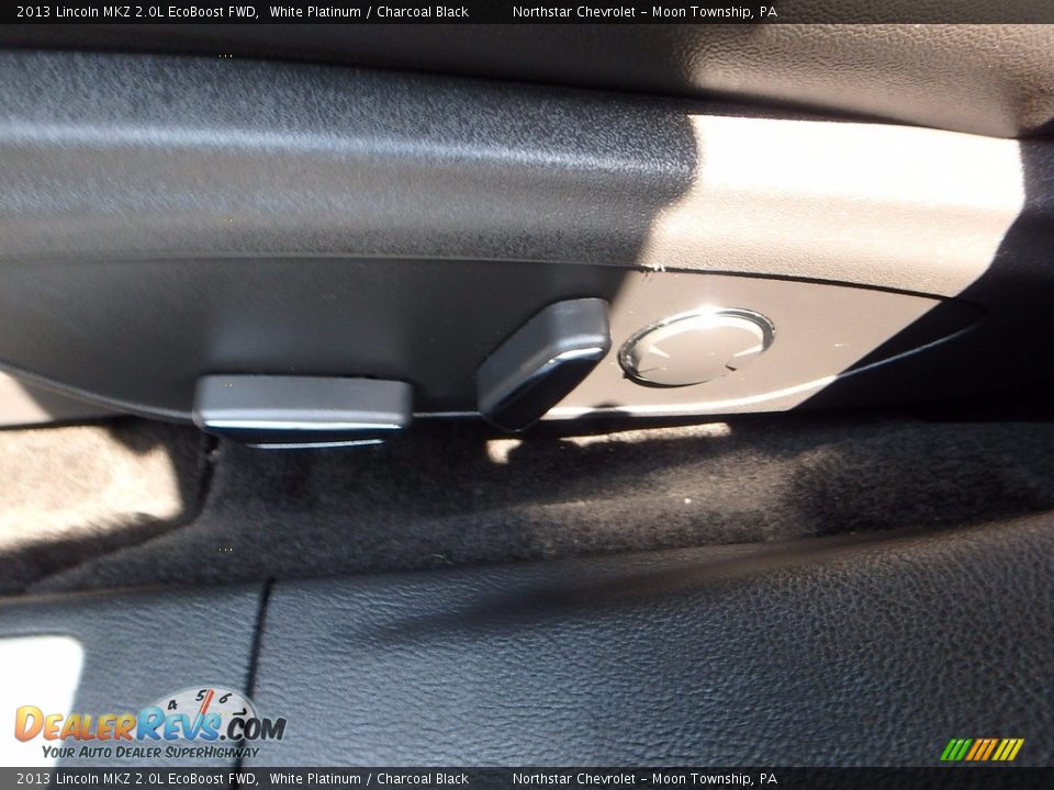 2013 Lincoln MKZ 2.0L EcoBoost FWD White Platinum / Charcoal Black Photo #25