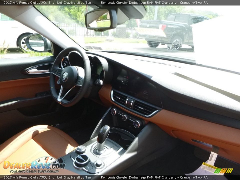 2017 Alfa Romeo Giulia AWD Stromboli Gray Metallic / Tan Photo #16