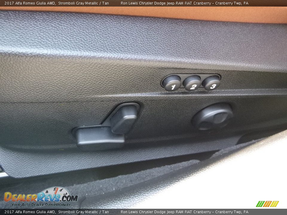 2017 Alfa Romeo Giulia AWD Stromboli Gray Metallic / Tan Photo #23