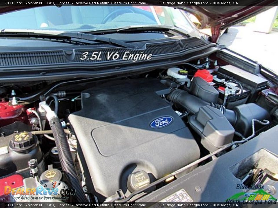 2011 Ford Explorer XLT 4WD Bordeaux Reserve Red Metallic / Medium Light Stone Photo #11