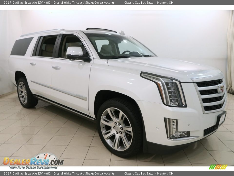 Front 3/4 View of 2017 Cadillac Escalade ESV 4WD Photo #1