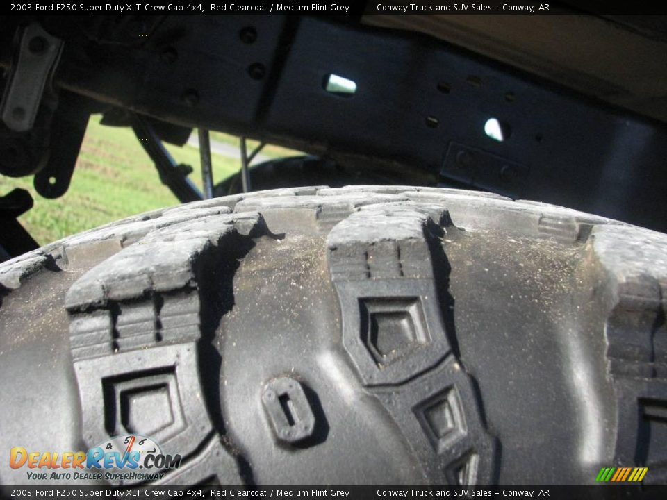2003 Ford F250 Super Duty XLT Crew Cab 4x4 Red Clearcoat / Medium Flint Grey Photo #18