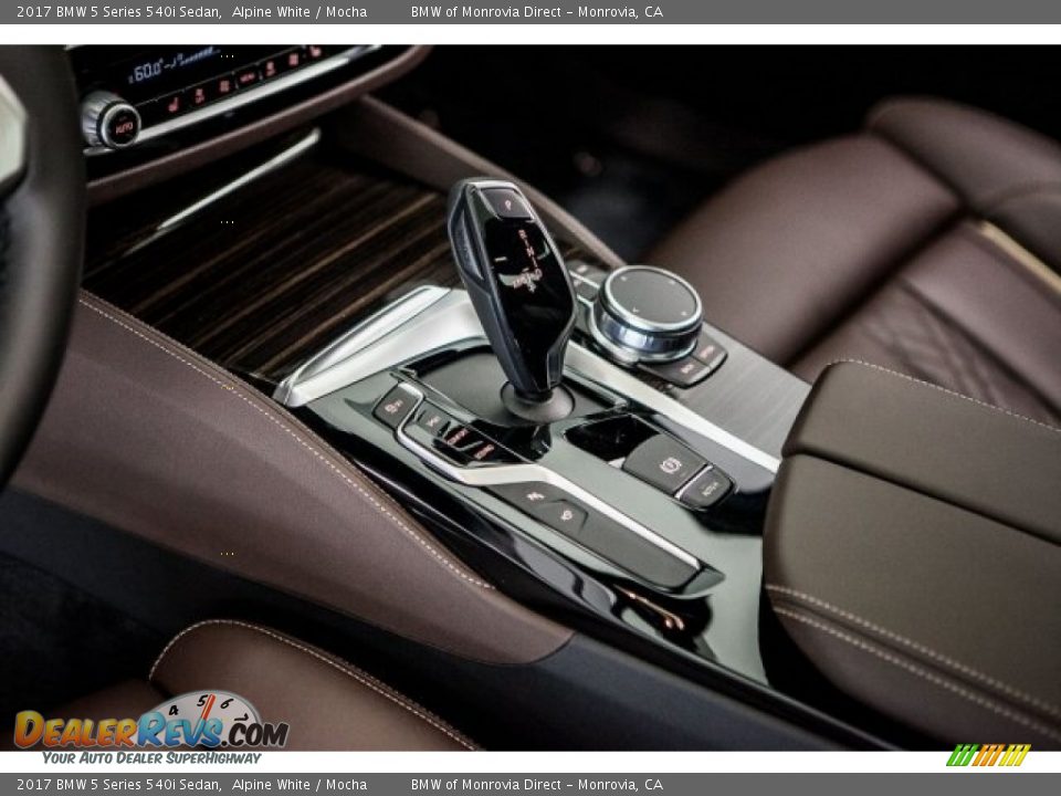 2017 BMW 5 Series 540i Sedan Alpine White / Mocha Photo #7