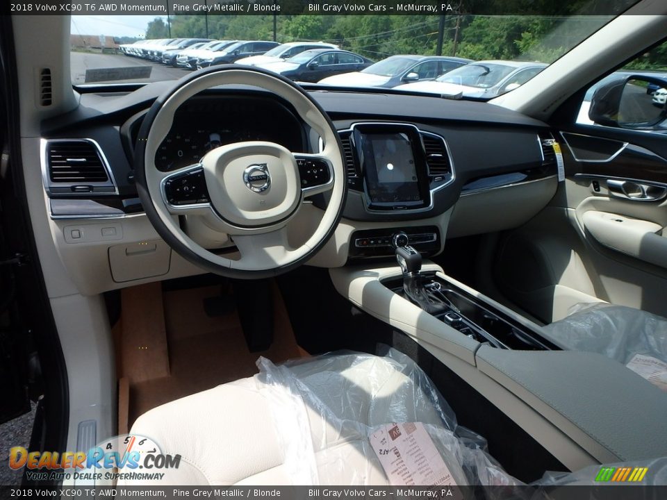 2018 Volvo XC90 T6 AWD Momentum Pine Grey Metallic / Blonde Photo #10