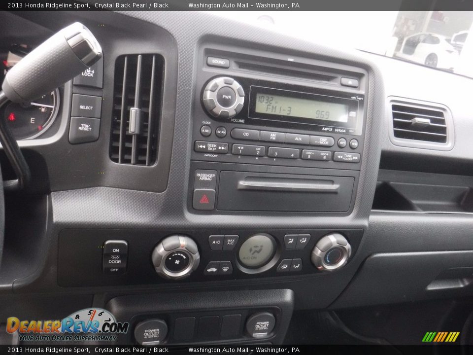 2013 Honda Ridgeline Sport Crystal Black Pearl / Black Photo #20