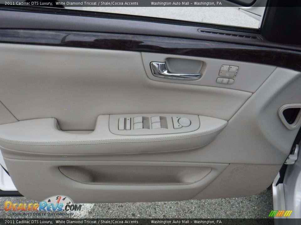 2011 Cadillac DTS Luxury White Diamond Tricoat / Shale/Cocoa Accents Photo #14