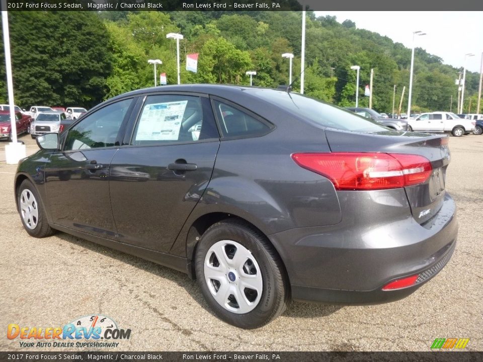2017 Ford Focus S Sedan Magnetic / Charcoal Black Photo #4
