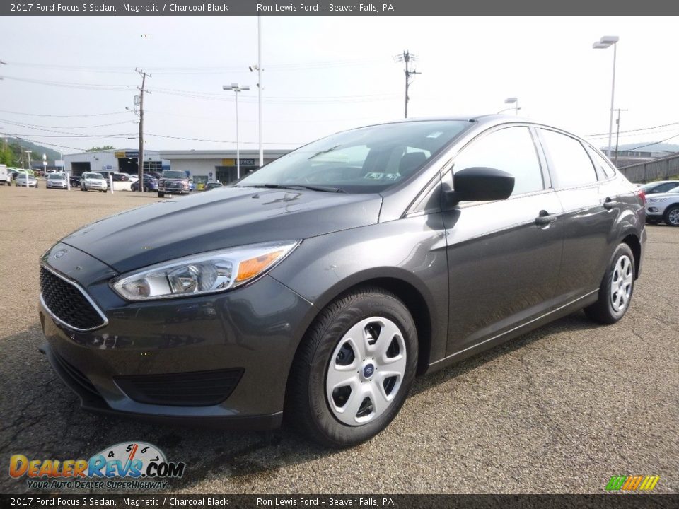 2017 Ford Focus S Sedan Magnetic / Charcoal Black Photo #6