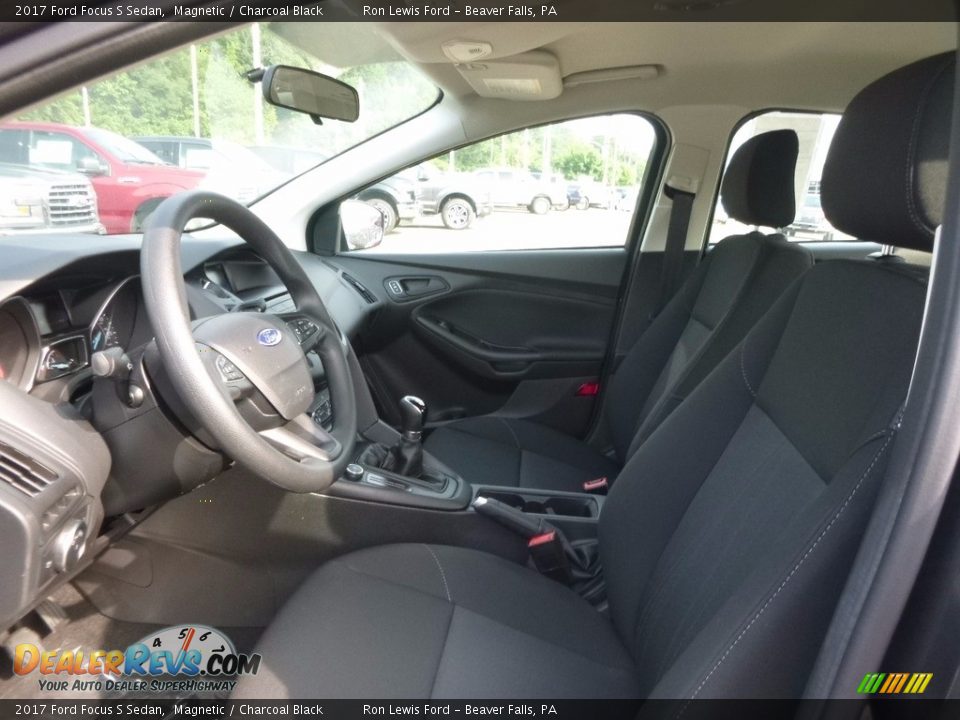 2017 Ford Focus S Sedan Magnetic / Charcoal Black Photo #10