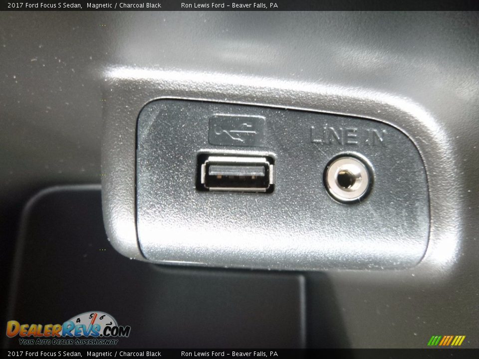 2017 Ford Focus S Sedan Magnetic / Charcoal Black Photo #18