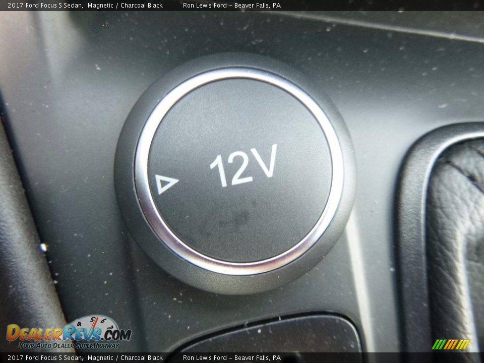 2017 Ford Focus S Sedan Magnetic / Charcoal Black Photo #19