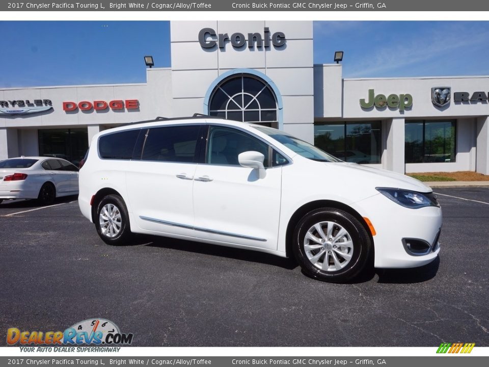 2017 Chrysler Pacifica Touring L Bright White / Cognac/Alloy/Toffee Photo #1