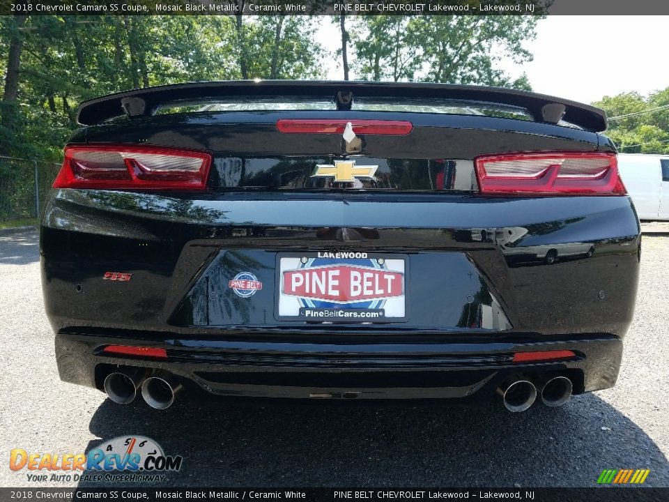 2018 Chevrolet Camaro SS Coupe Mosaic Black Metallic / Ceramic White Photo #5