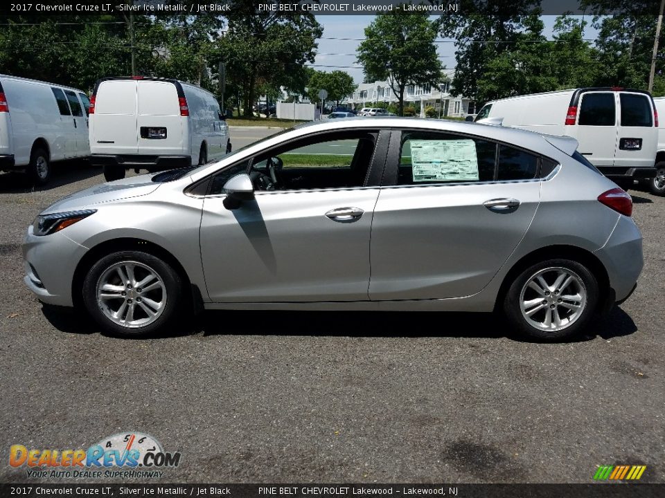 2017 Chevrolet Cruze LT Silver Ice Metallic / Jet Black Photo #3