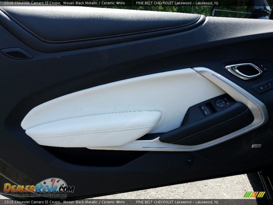 2018 Chevrolet Camaro SS Coupe Mosaic Black Metallic / Ceramic White Photo #6