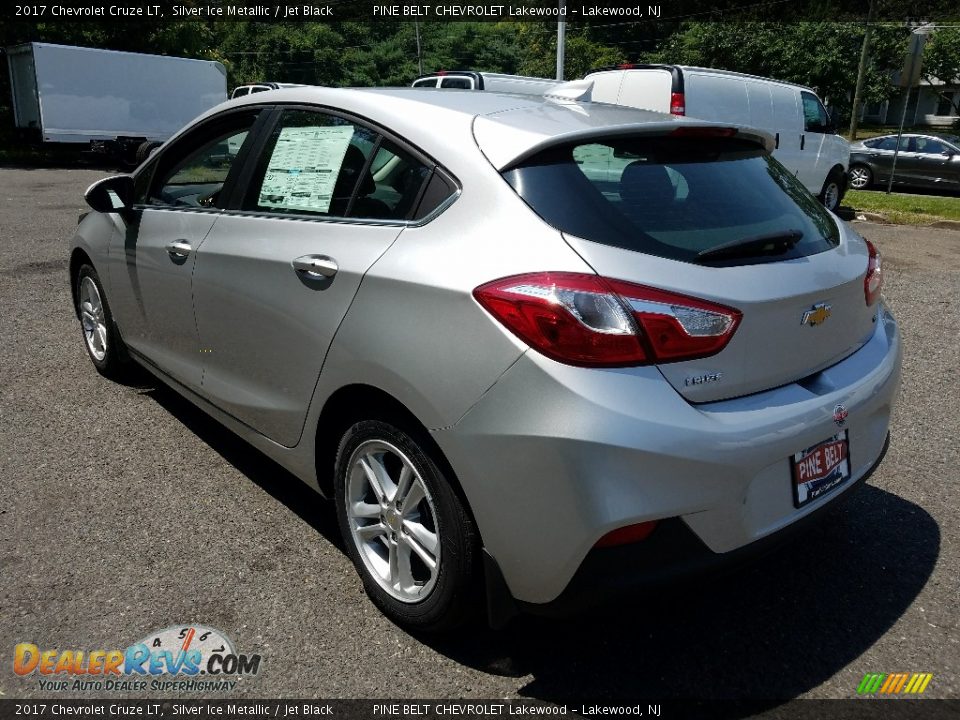 2017 Chevrolet Cruze LT Silver Ice Metallic / Jet Black Photo #4