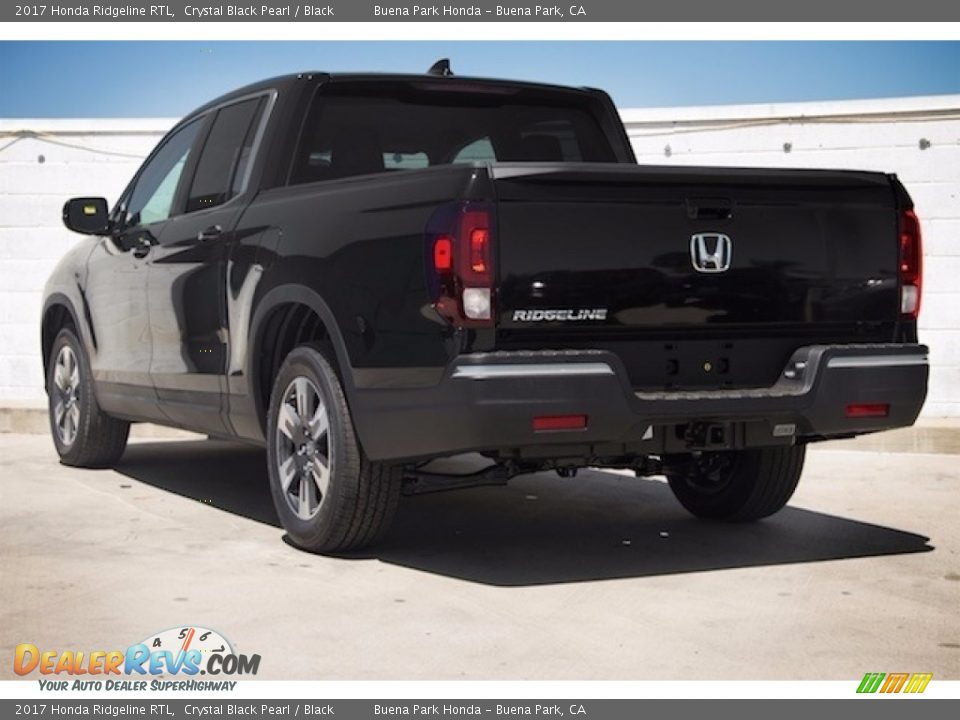 2017 Honda Ridgeline RTL Crystal Black Pearl / Black Photo #2