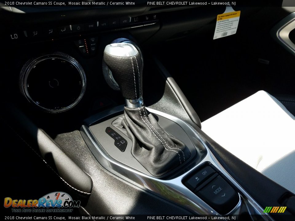 2018 Chevrolet Camaro SS Coupe Shifter Photo #9