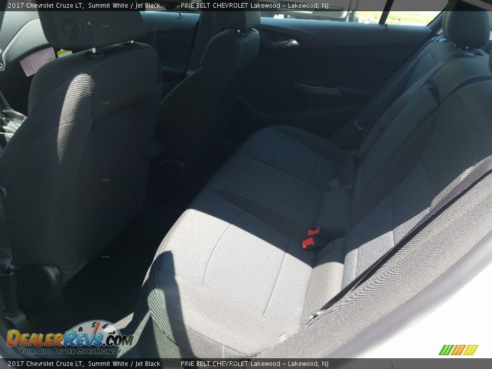 2017 Chevrolet Cruze LT Summit White / Jet Black Photo #9