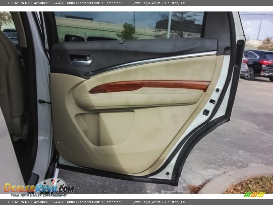 2017 Acura MDX Advance SH-AWD White Diamond Pearl / Parchment Photo #24