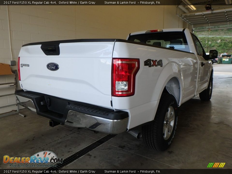 2017 Ford F150 XL Regular Cab 4x4 Oxford White / Earth Gray Photo #2
