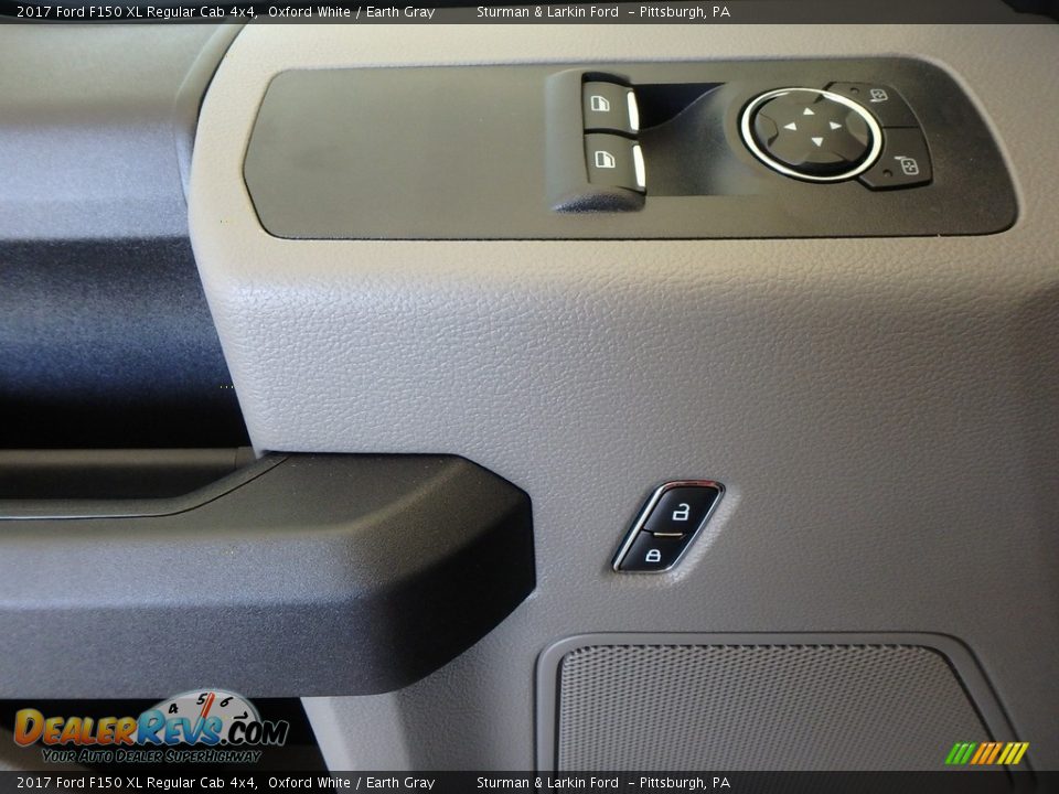 2017 Ford F150 XL Regular Cab 4x4 Oxford White / Earth Gray Photo #9