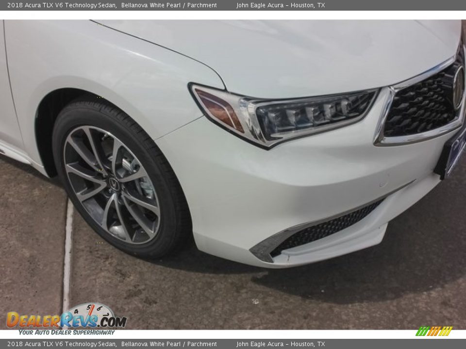 2018 Acura TLX V6 Technology Sedan Bellanova White Pearl / Parchment Photo #10