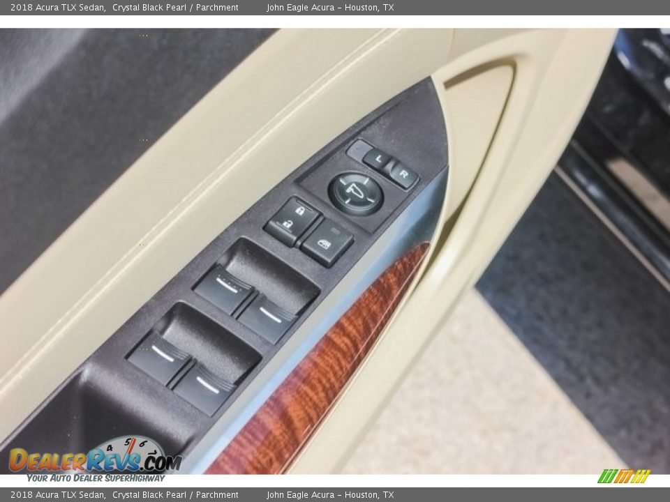 Controls of 2018 Acura TLX Sedan Photo #15