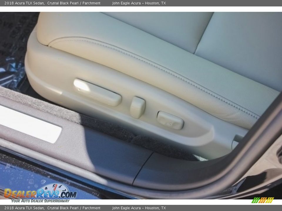 2018 Acura TLX Sedan Crystal Black Pearl / Parchment Photo #17