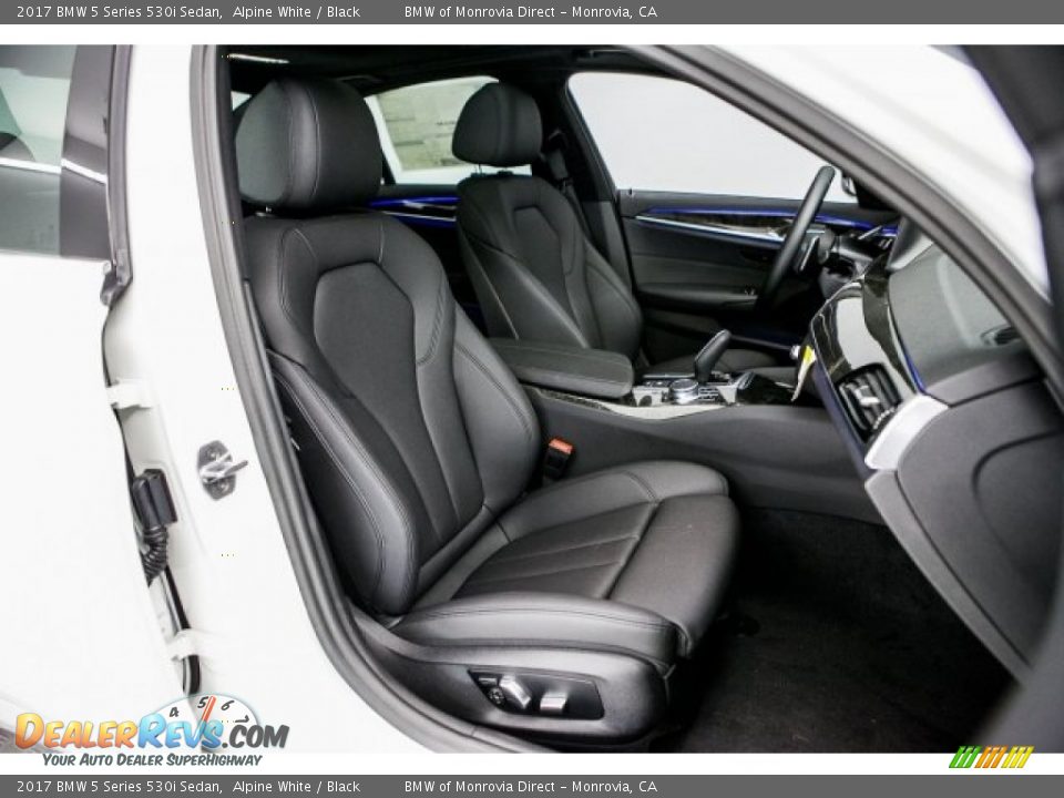 2017 BMW 5 Series 530i Sedan Alpine White / Black Photo #2
