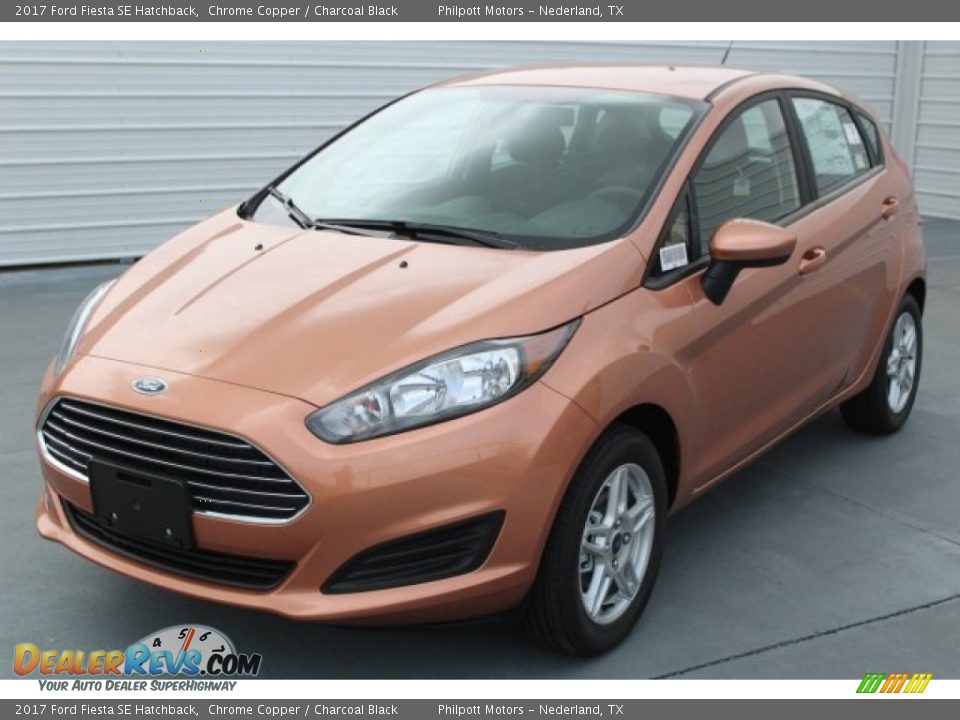 Front 3/4 View of 2017 Ford Fiesta SE Hatchback Photo #3